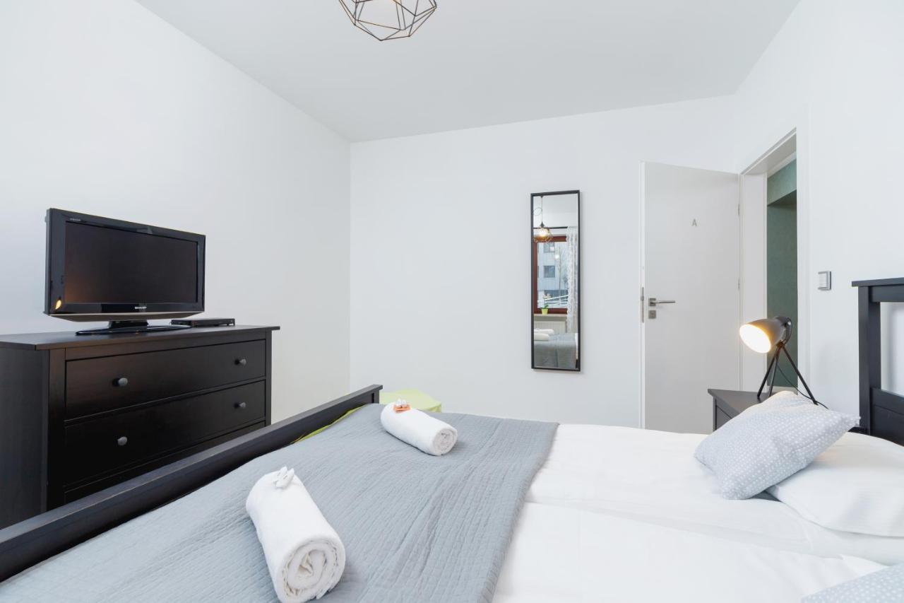Premium Apartment Ludwinowska Krakow By Noclegi Renters Exterior photo